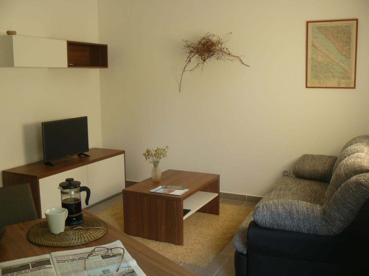 My Nest Accommodation Privlaka  Exteriér fotografie